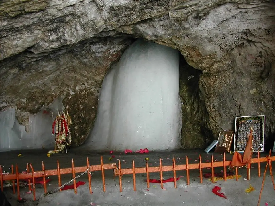 Amarnath Cave - Popular Tourist Attractions
