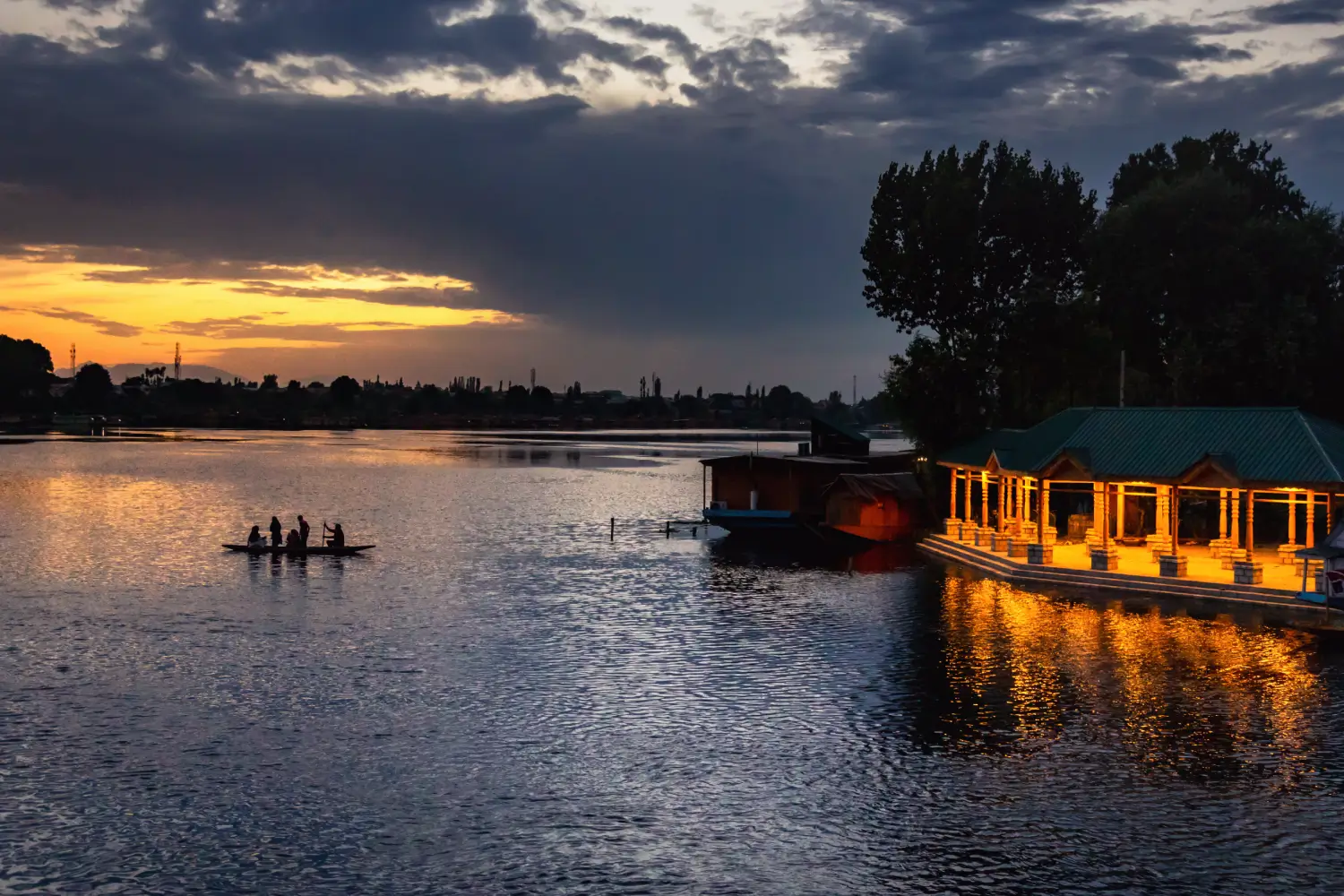 13 Crore Tourists Visit Jammu and Kashmir in 10 Years