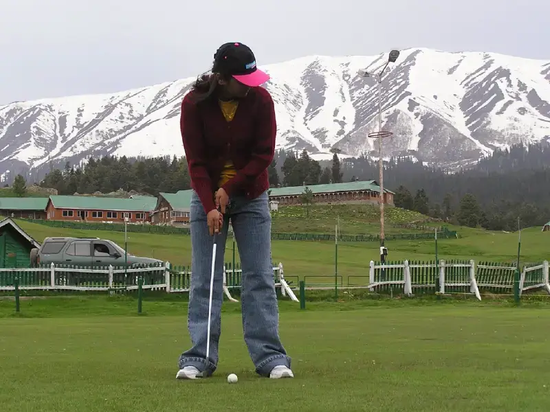 Gulmarg Golf Course-Must Visit Place in Gulmarg