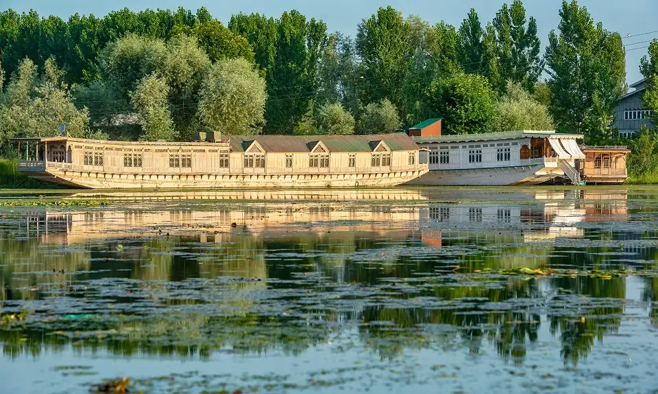 Kashmir Luxury Houseboat Tour